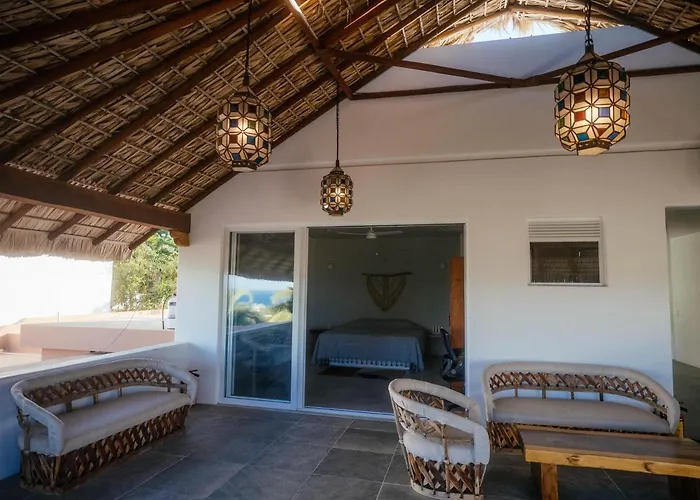 Casa La Bomba