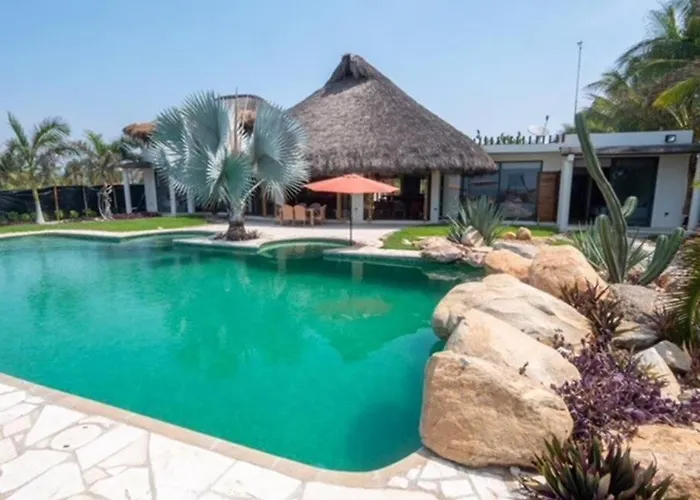 Villa De Las Rocas