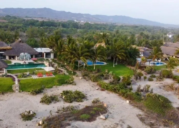 Villa De Las Rocas